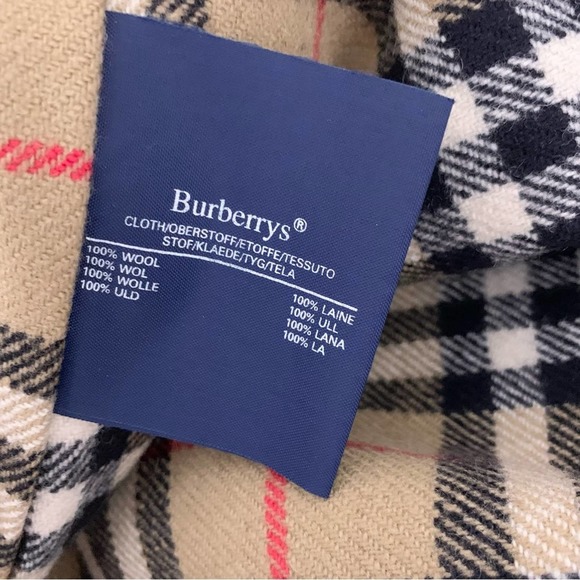 Vintage Burberry Trench Coat with Removable Wool Lining - Picture 8 of 16